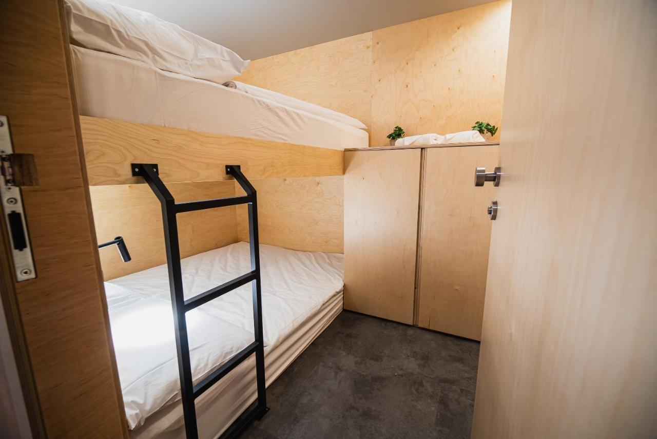 Dragons Dream Hostel Любляна Екстериор снимка