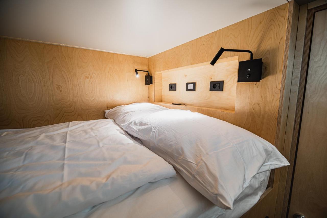 Dragons Dream Hostel Любляна Стая снимка